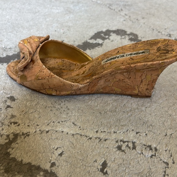 Pre-loved Manolo Blahnik Cork Wedge Sandals - Tan and Gold - Picture 6 of 6